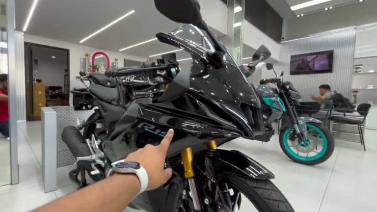 स्टाइलिश look और लाजवाब फीचर्स के साथ मार्केट में मचायेगी तांडव Yamaha R15 की मॉडल बाइक